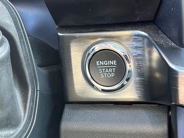 Certified 2024 Ford F250 Lariat w/ Black Appearance Package image 10