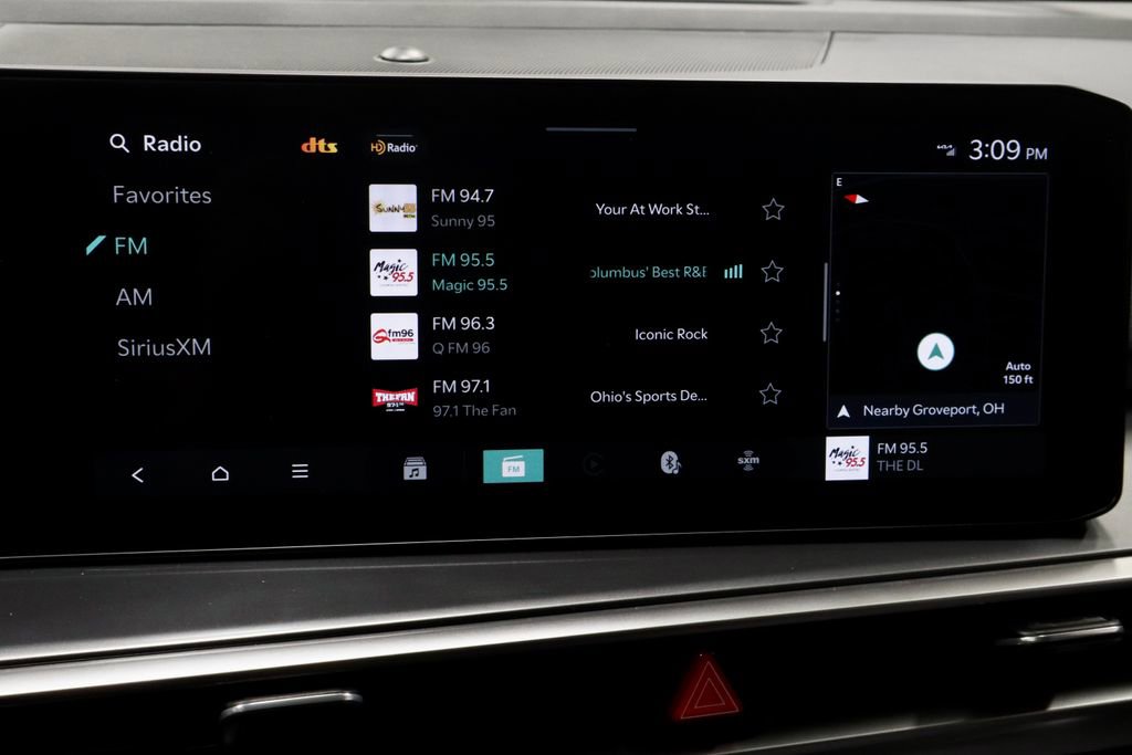 Used 2025 Kia Sorento EX FWD image 4