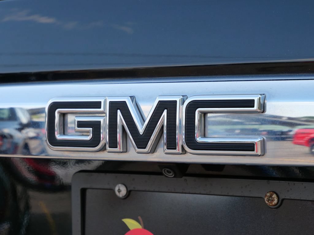 Used 2019 GMC Yukon XL Denali w/ Denali Ultimate Black Edition AWD/4WD image 8