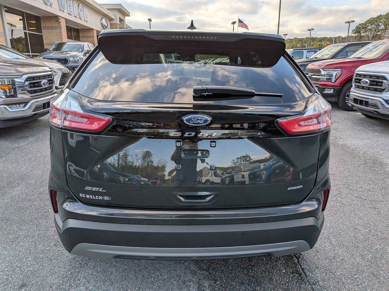 Certified 2024 Ford Edge SEL w/ Convenience Package image 4