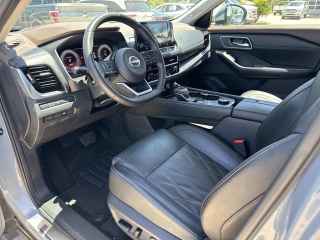 Used 2023 Nissan Rogue Platinum w/ Platinum Premium Package AWD/4WD image 17