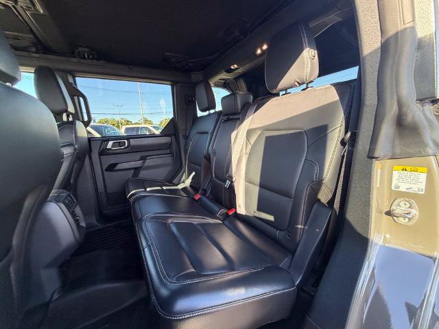 Certified 2025 Ford Bronco Outer Banks w/ Sasquatch Package AWD/4WD image 13