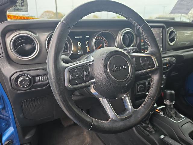 Used 2022 Jeep Wrangler Unlimited Sahara w/ Cold Weather Group AWD/4WD image 3