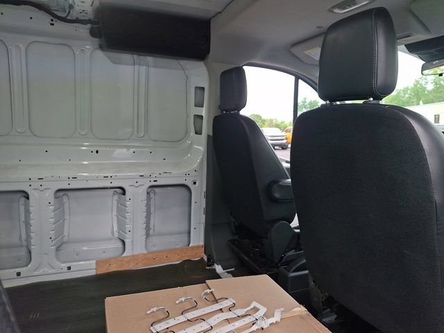 Certified 2020 Ford Transit 250 Low Roof RWD image 23