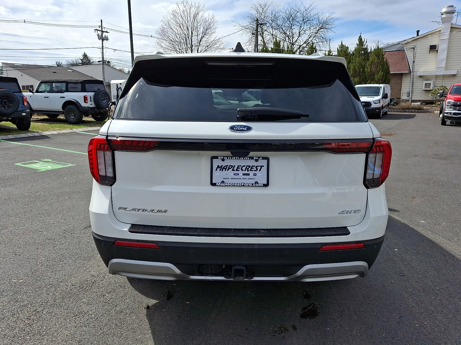 Certified 2025 Ford Explorer Platinum w/ LUX Leather Package image 4