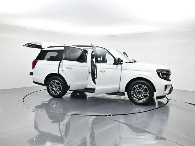 Certified 2025 Ford Expedition Active AWD/4WD image 56