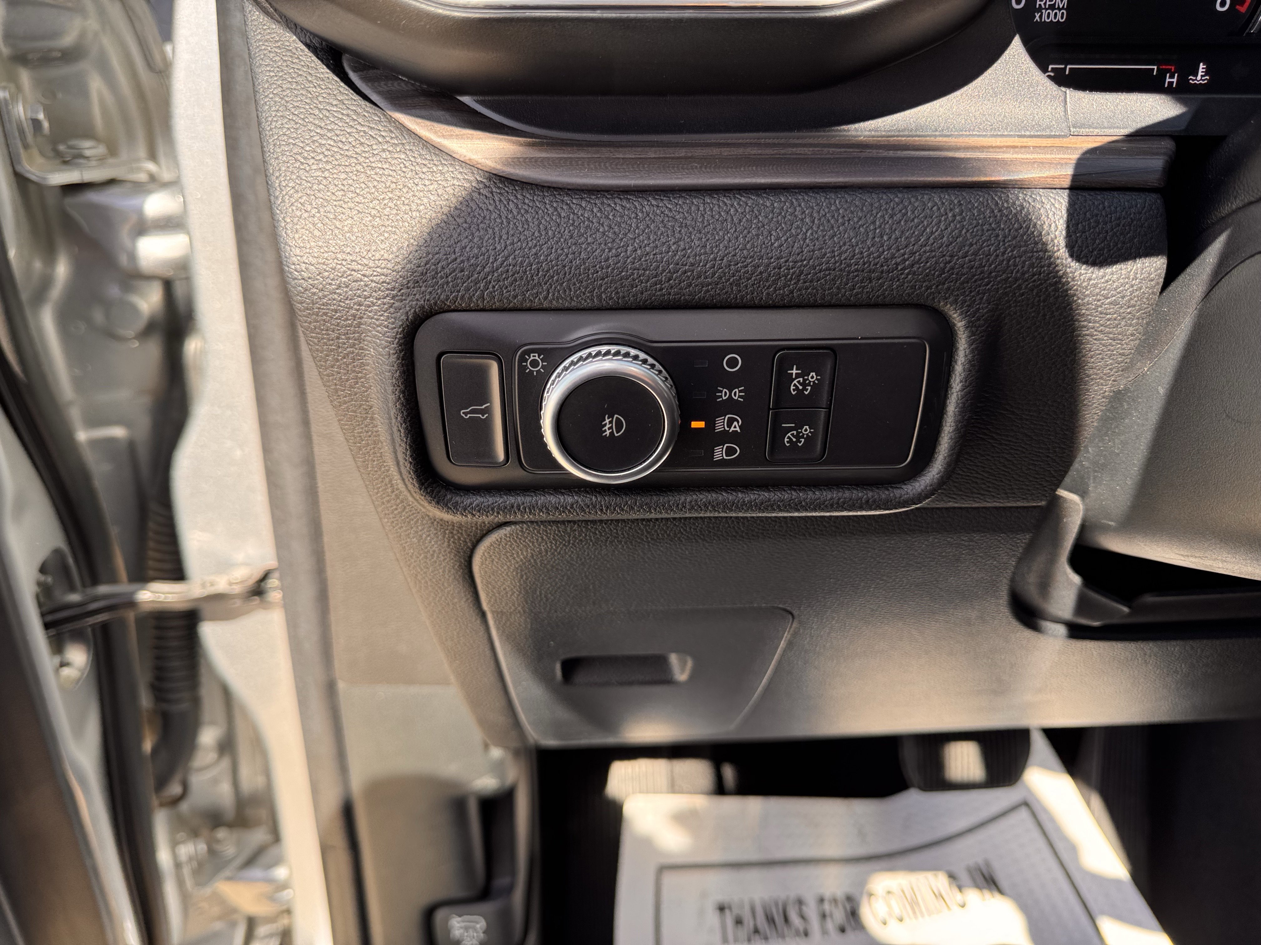 Certified 2022 Ford Explorer Limited w/ Equipment Group 301A image 11