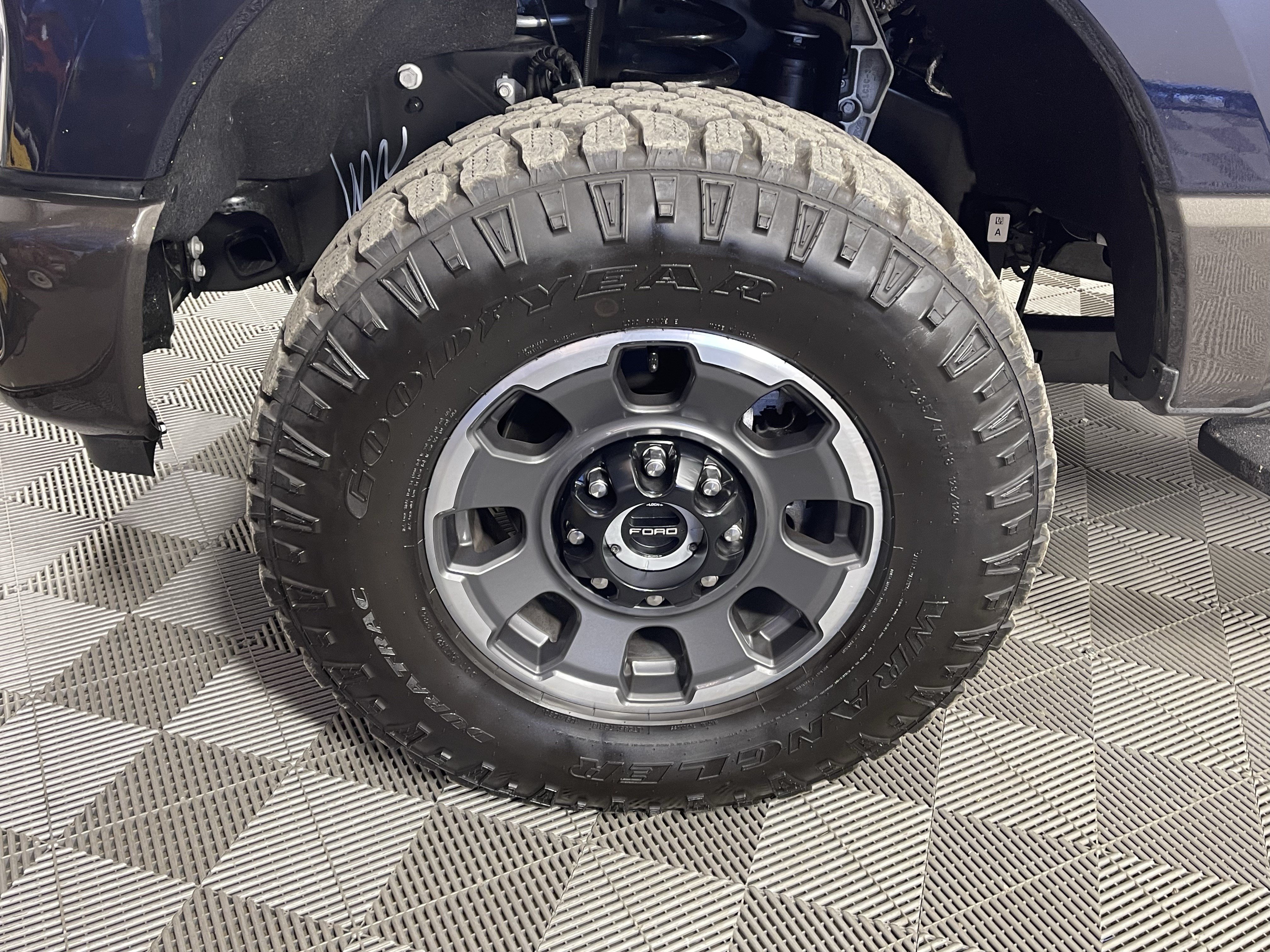 Certified 2024 Ford F350 King Ranch w/ Tremor Off-Road Package AWD/4WD image 9