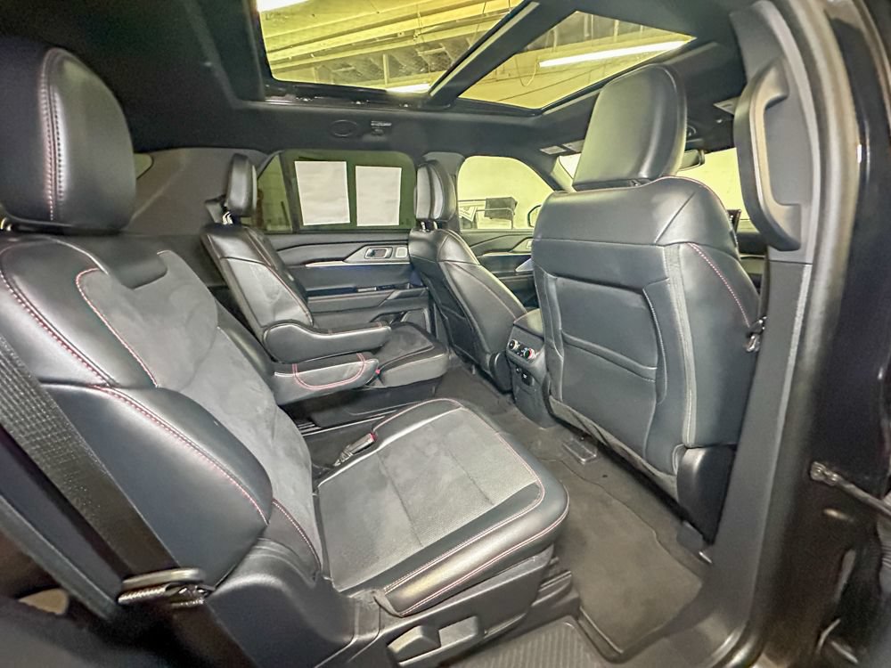 Certified 2025 Ford Explorer ST AWD/4WD image 30