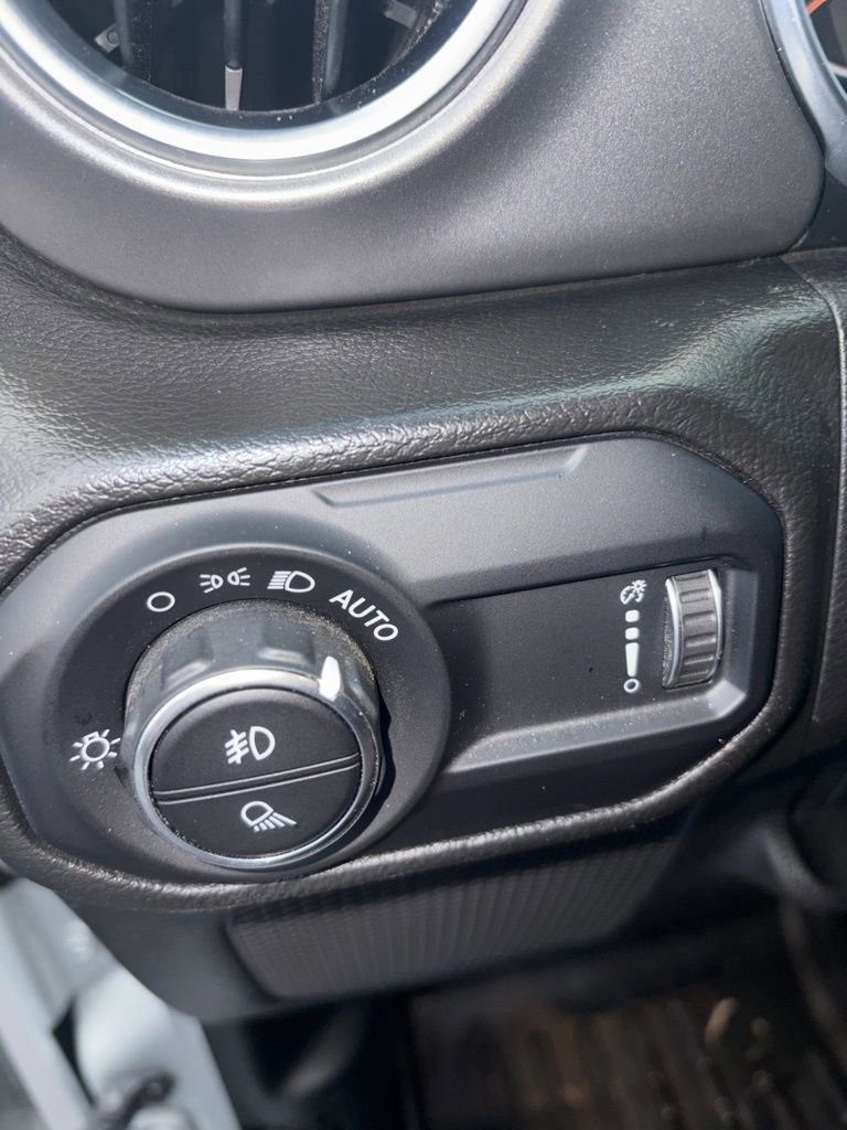 Used 2023 Jeep Gladiator Rubicon w/ Cold Weather Group image 26