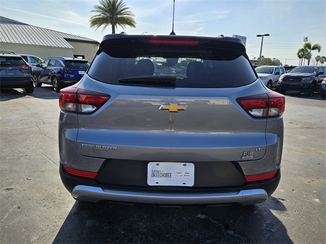 Used 2023 Chevrolet TrailBlazer LT image 3