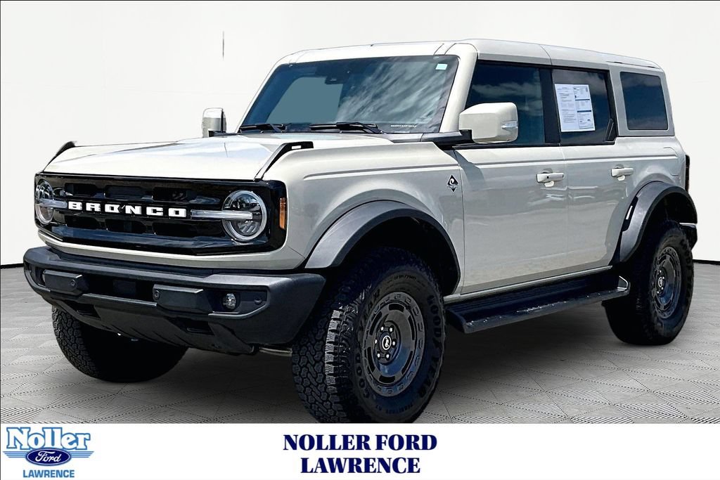 Certified 2025 Ford Bronco Outer Banks w/ Sasquatch Package