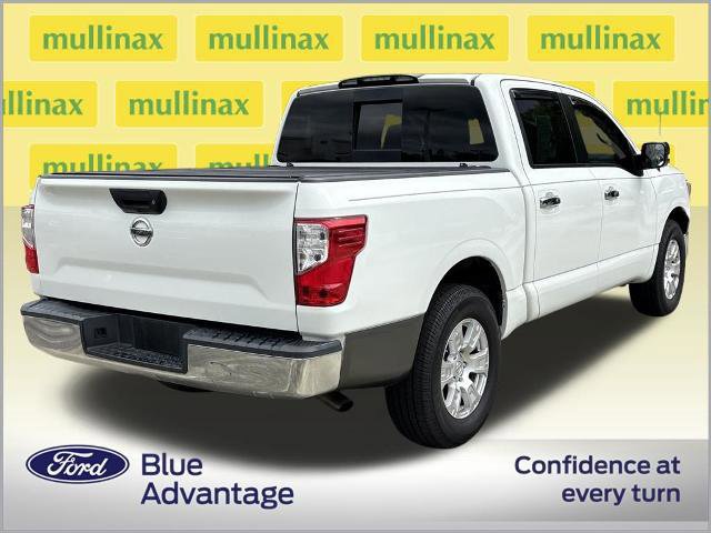 Used 2019 Nissan Titan SV RWD image 3