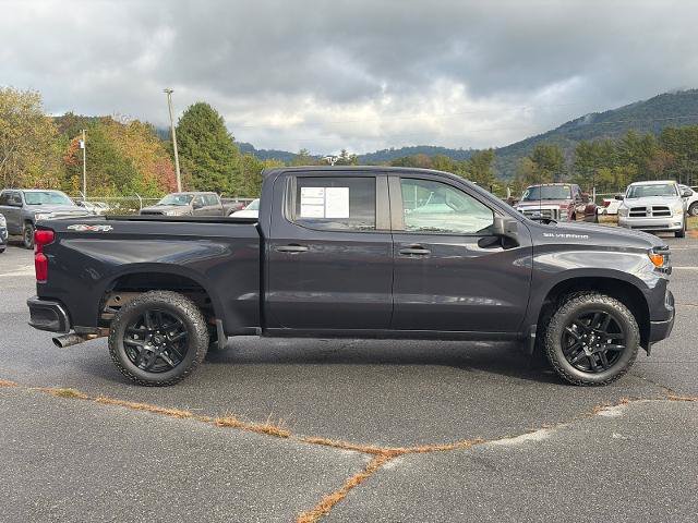Used 2022 Chevrolet Silverado 1500 Custom AWD/4WD image 2