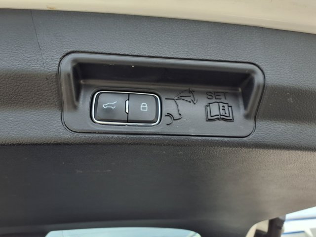 Certified 2025 Ford Explorer ST-Line AWD/4WD image 21