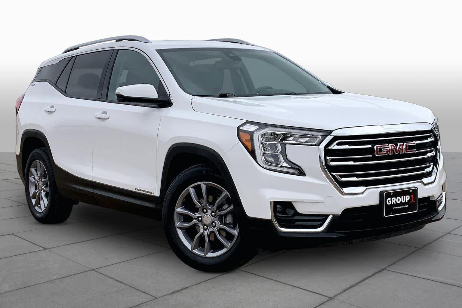 Used 2022 GMC Terrain SLT FWD image 3