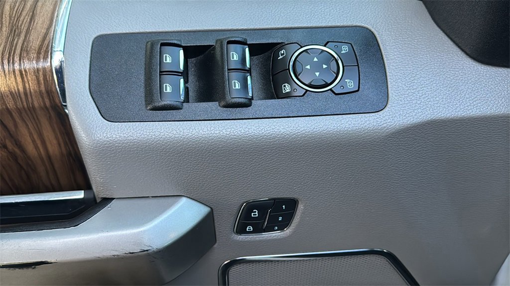 Certified 2020 Ford F150 Lariat w/ Equipment Group 501A Mid image 21