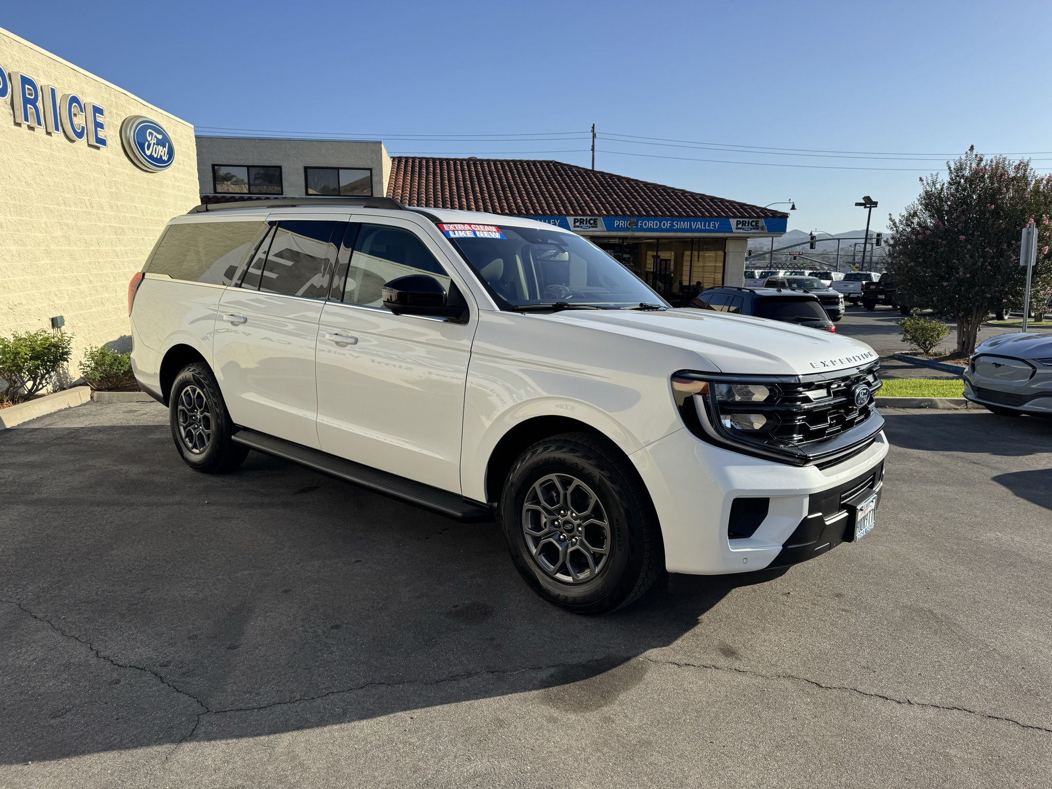 Certified 2025 Ford Expedition Max Active RWD image 3
