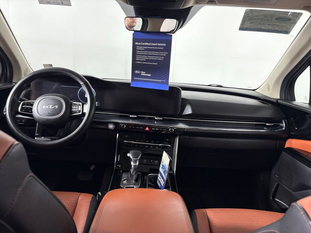 Used 2023 Kia Carnival SX Prestige image 27