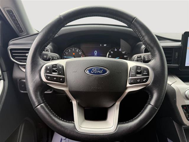 Certified 2021 Ford Explorer XLT w/ Equipment Group 202A AWD/4WD image 13