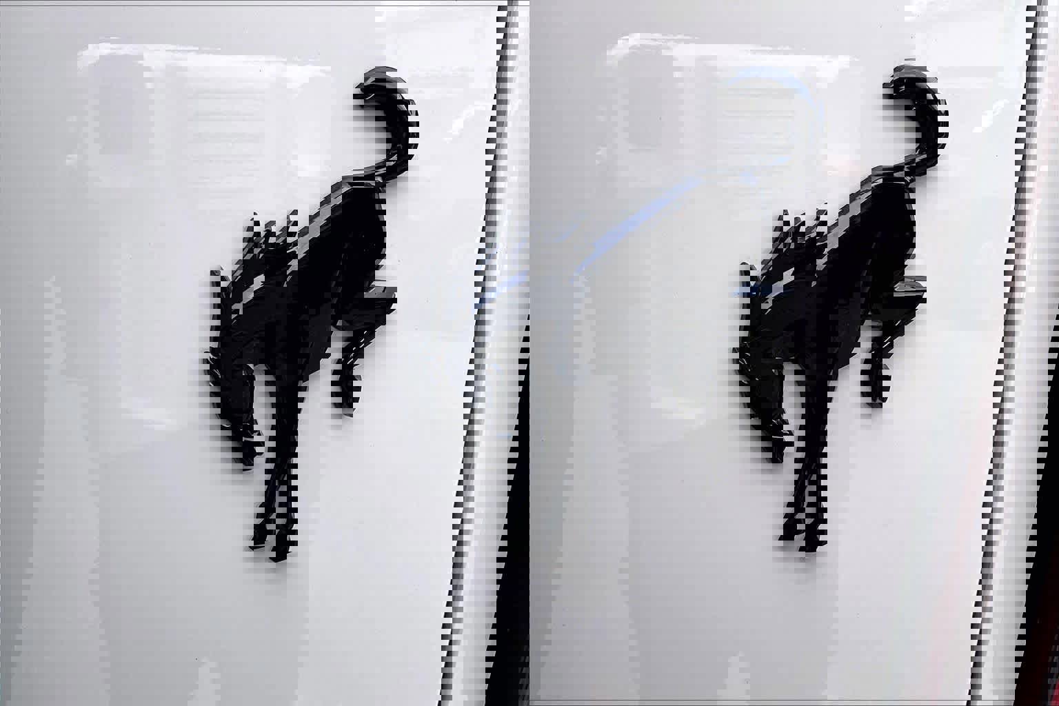 Certified 2025 Ford Bronco Outer Banks w/ Black Appearance Package image 13