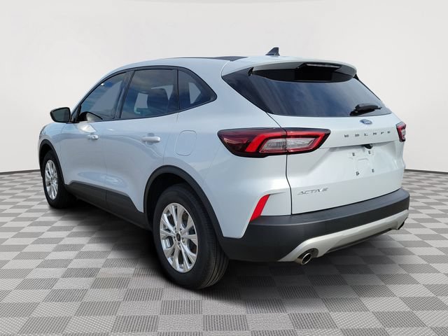 Certified 2026 Ford Escape Active w/ Cold Weather Package FWD image 3