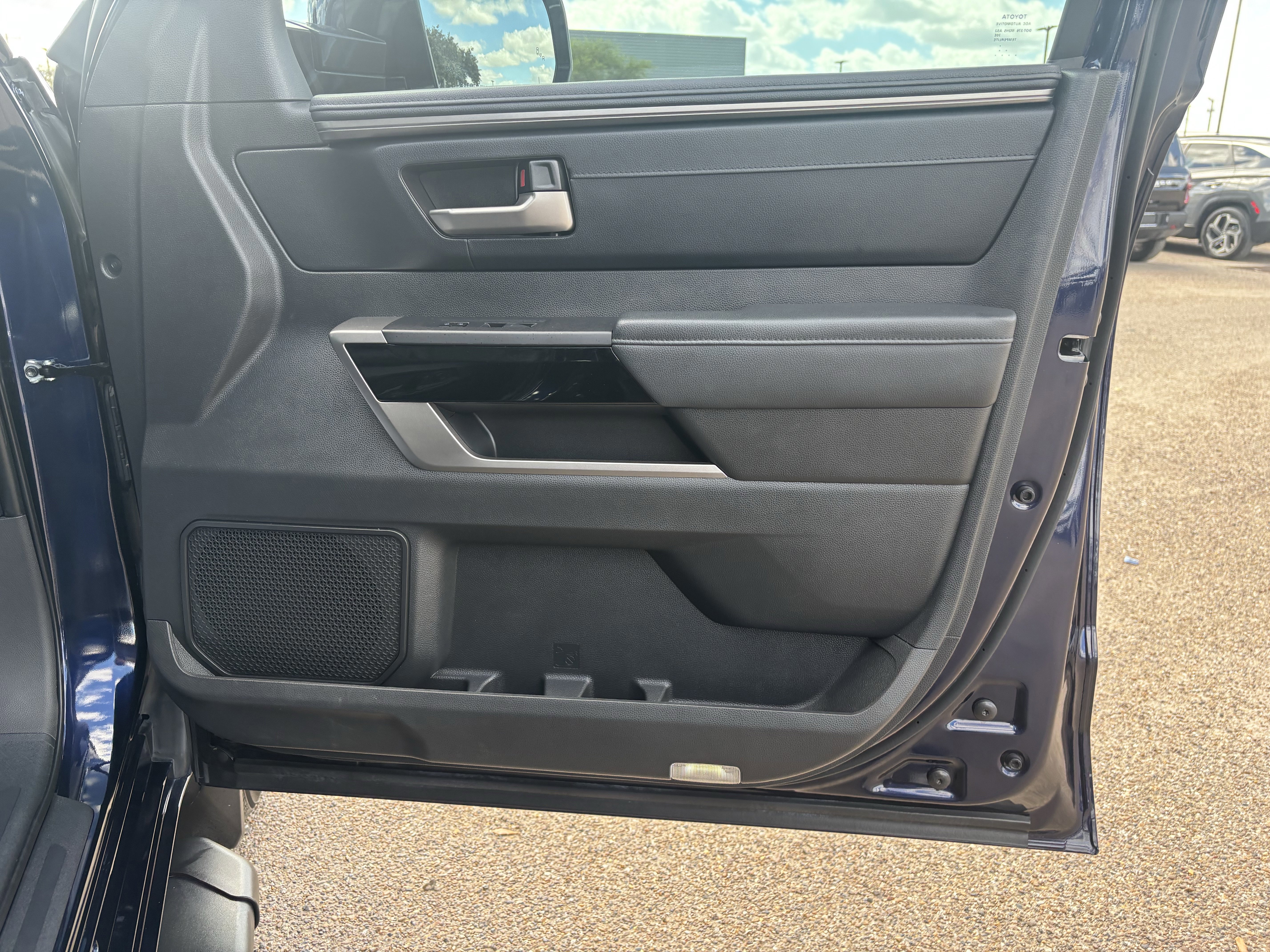 Used 2024 Toyota Tundra Limited image 22