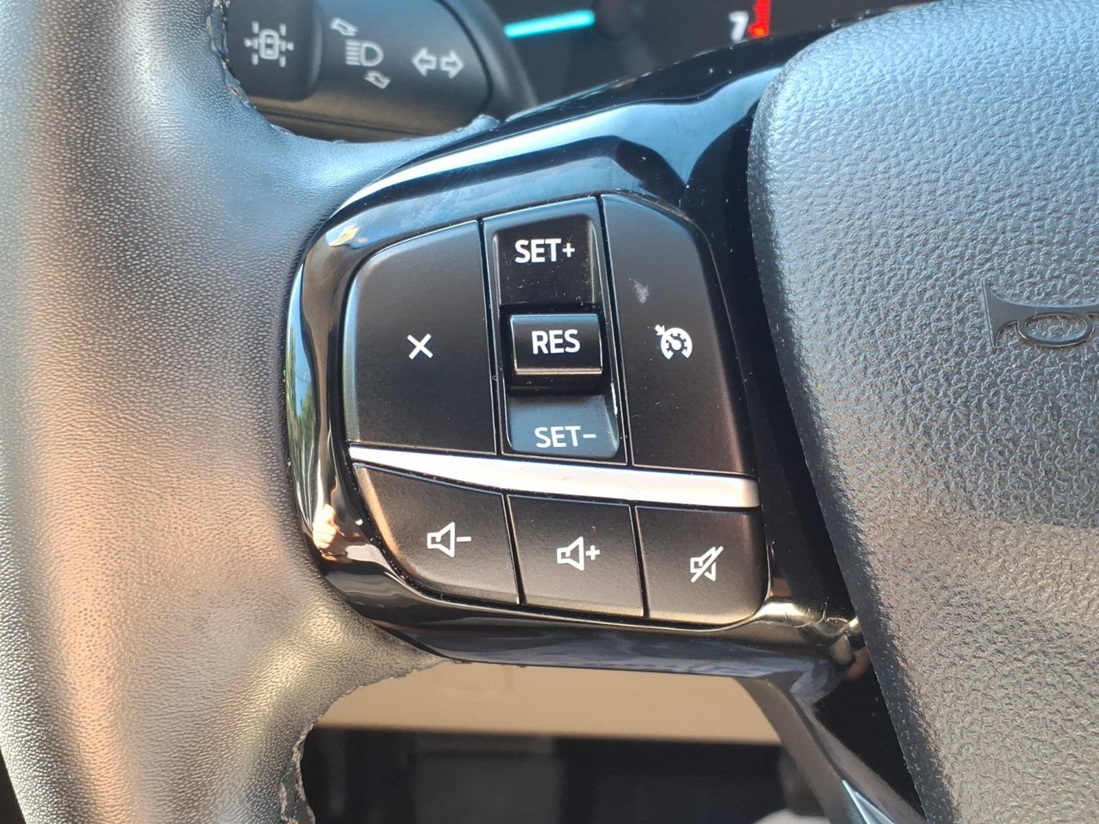 Certified 2022 Ford Escape SE w/ Convenience Package AWD/4WD image 17