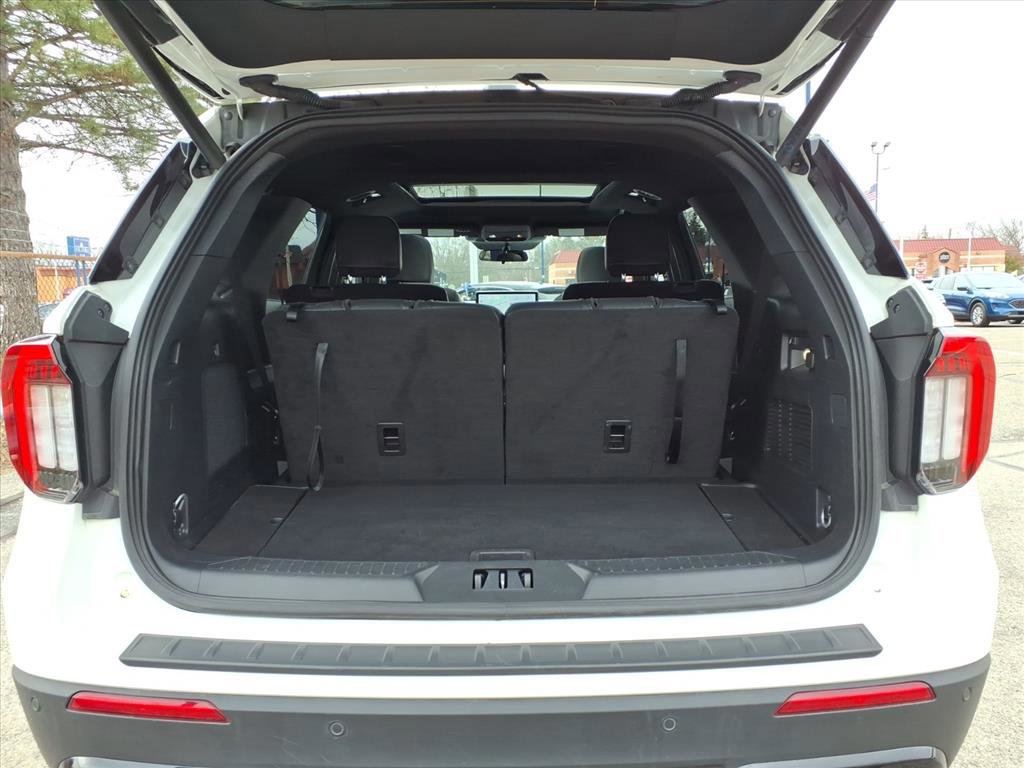 Certified 2025 Ford Explorer ST-Line image 10