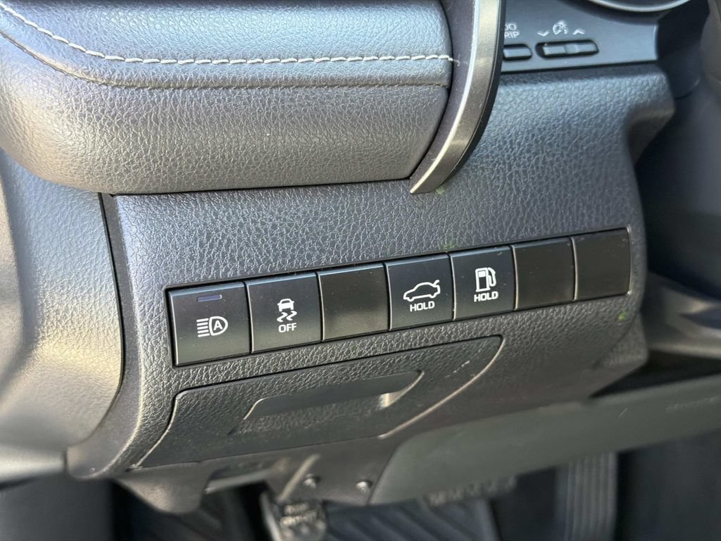 Used 2023 Toyota Camry SE FWD image 24