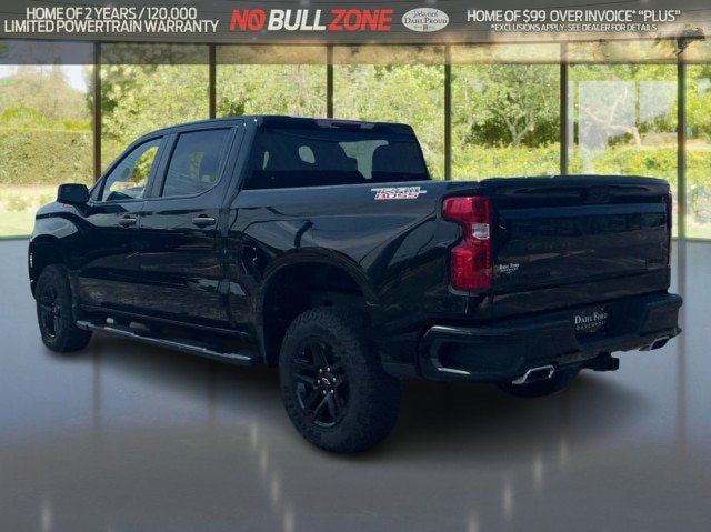 Used 2022 Chevrolet Silverado 1500 Custom Trail Boss w/ LPO, Dark Essentials Package AWD/4WD image 3