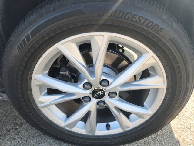 Used 2022 Audi Q3 2.0T Premium w/ Convenience Package AWD/4WD image 15