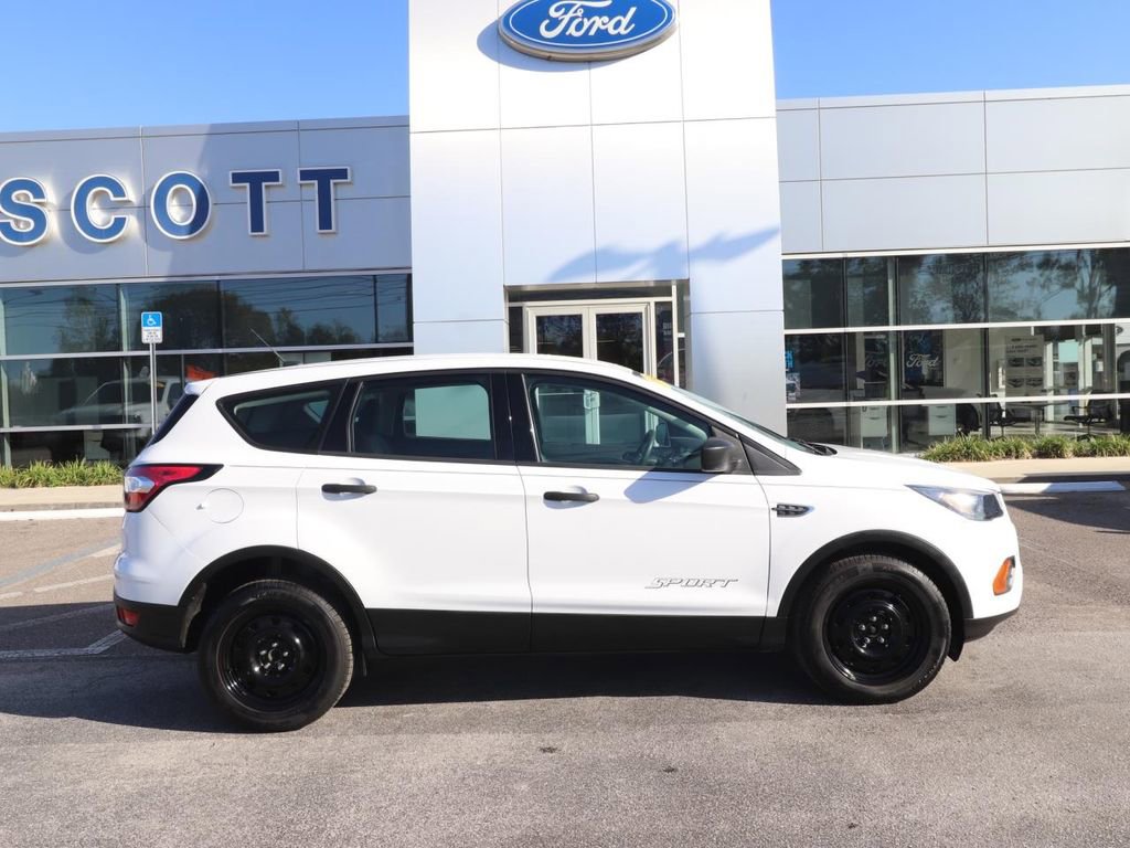 Certified 2018 Ford Escape S image 16