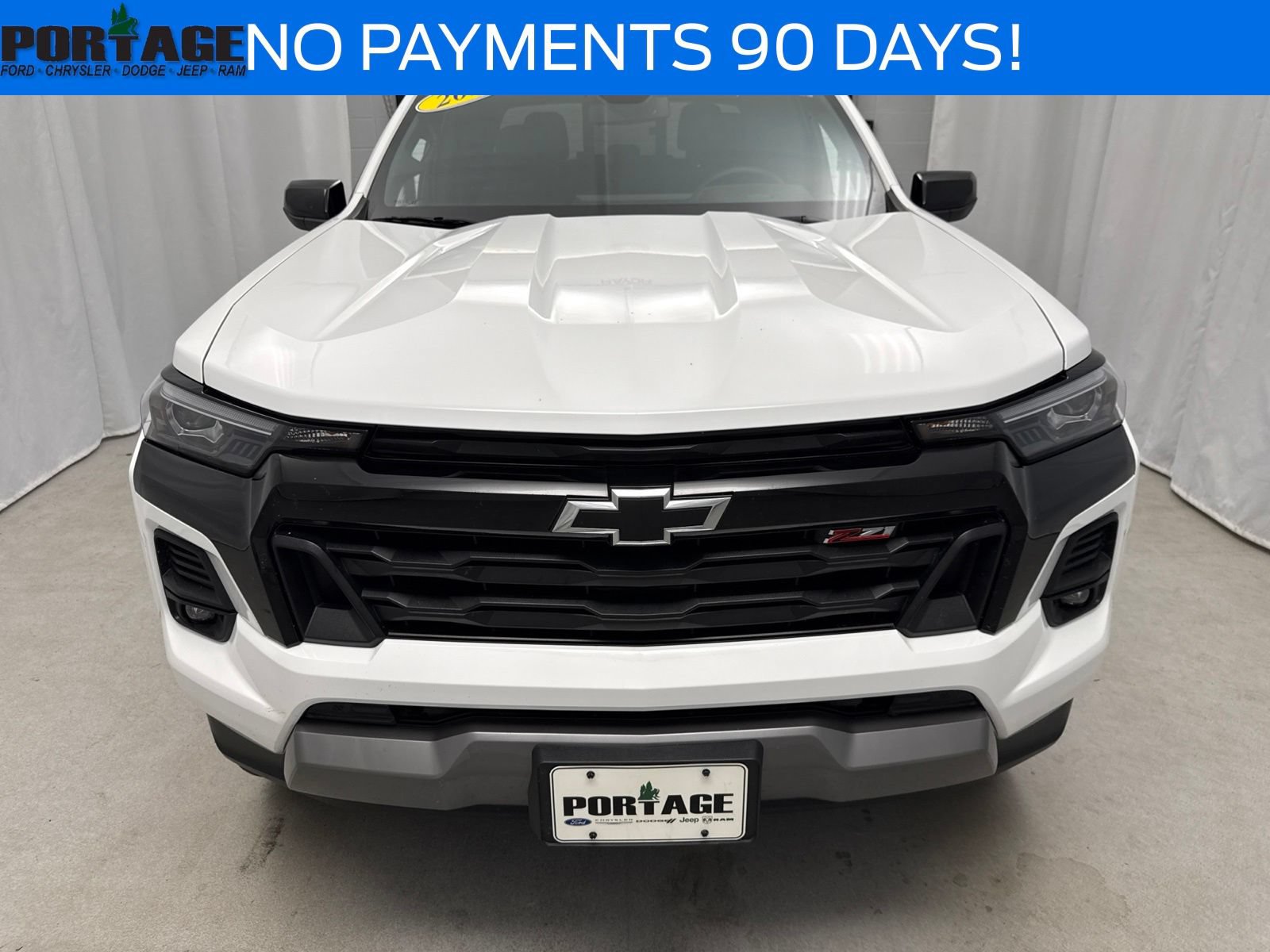Used 2024 Chevrolet Colorado Z71 w/ Z71 Convenience Package 2 AWD/4WD image 8