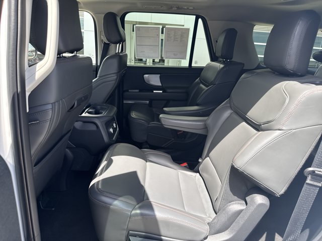 Certified 2025 Ford Expedition Active AWD/4WD image 17