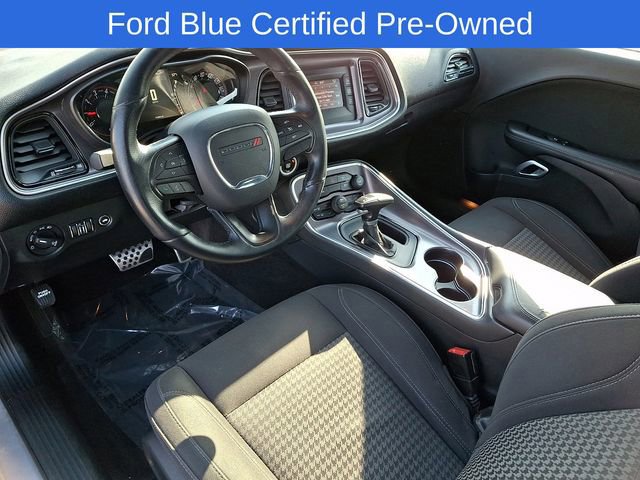 Used 2017 Dodge Challenger SXT w/ Blacktop Package RWD image 13