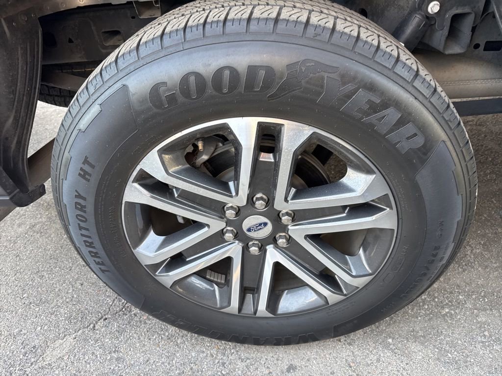 Certified 2023 Ford F150 XL w/ STX Appearance Package image 8