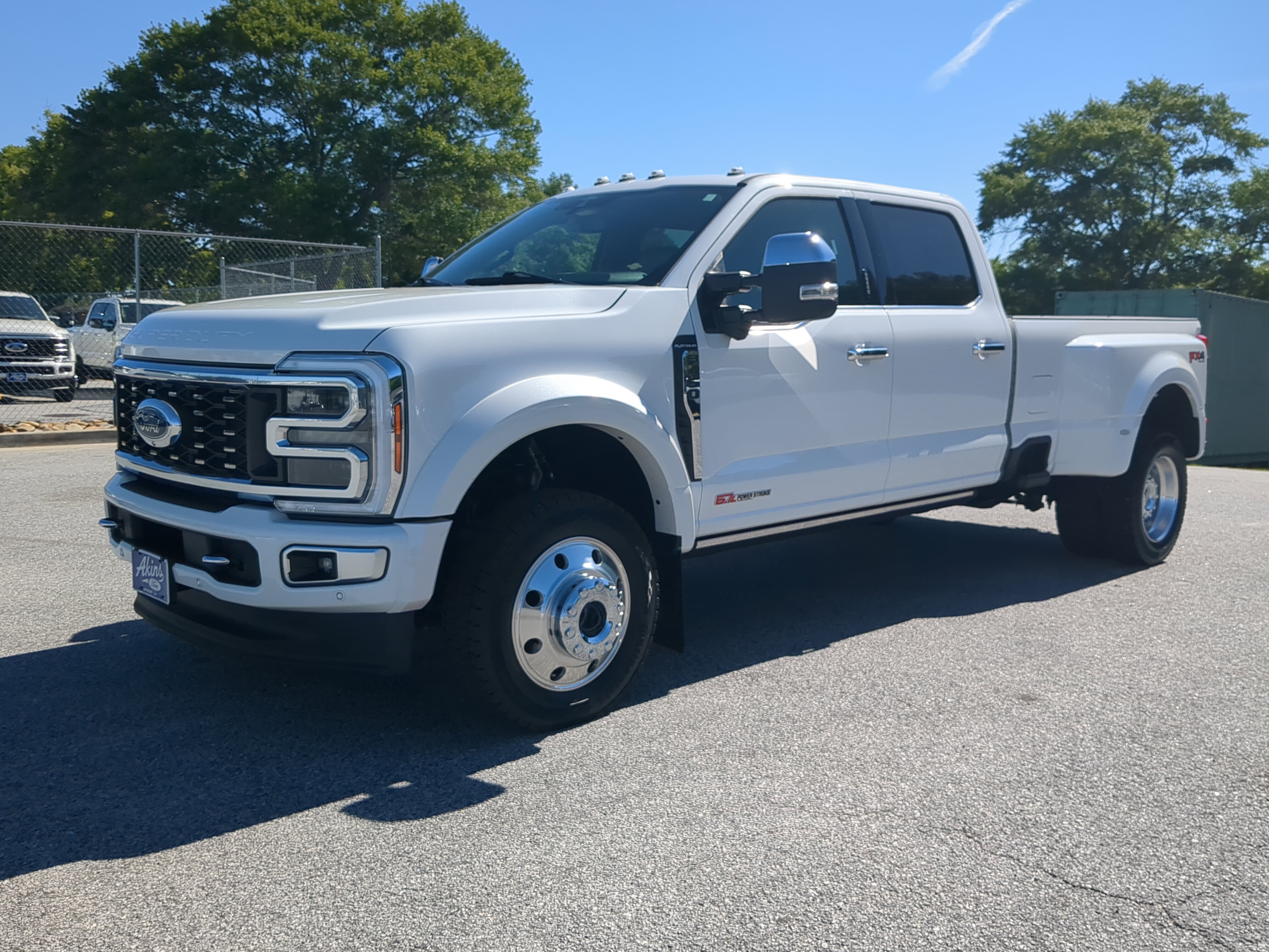 Certified 2024 Ford F450 Platinum w/ FX4 Off-Road Package AWD/4WD image 6