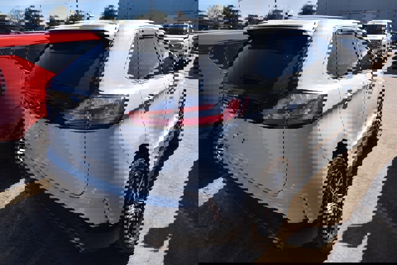 Certified 2021 Ford Edge Titanium w/ Equipment Group 301A image 5