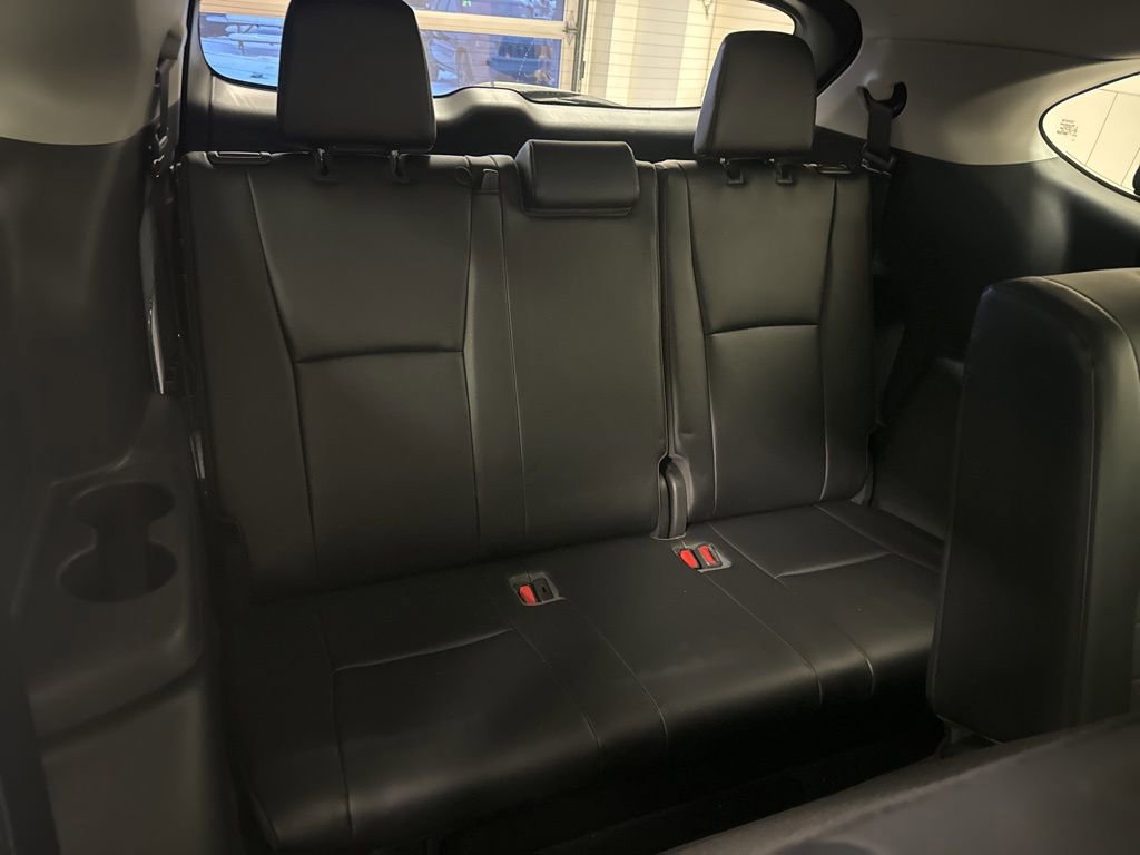 Used 2020 Toyota Highlander XLE image 33
