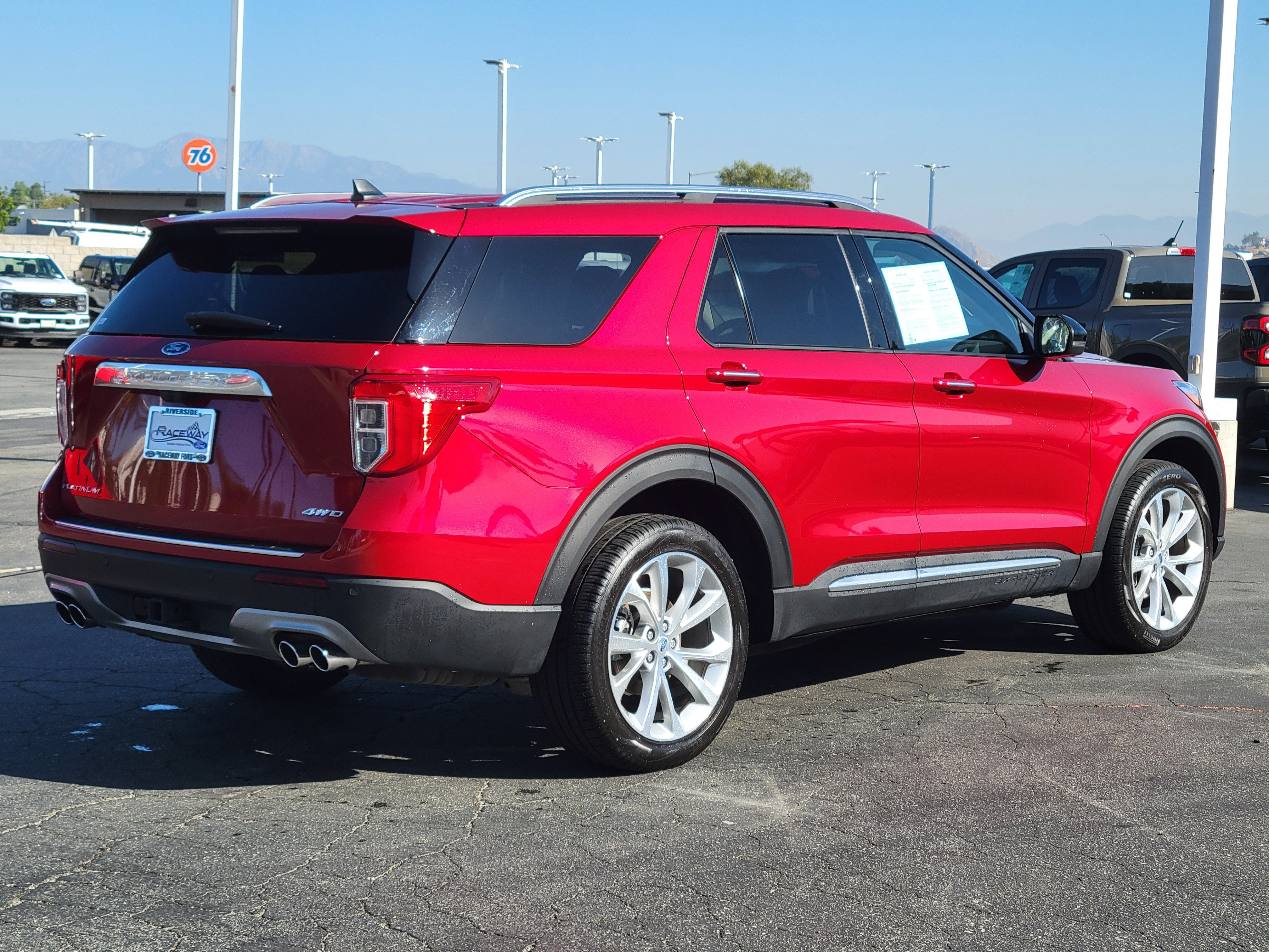 Certified 2023 Ford Explorer Platinum w/ Technology Package AWD/4WD image 2