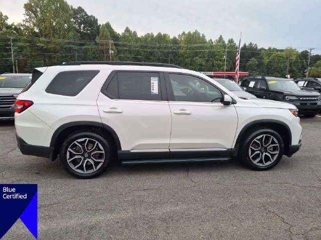 Used 2024 Honda Pilot Touring image 6