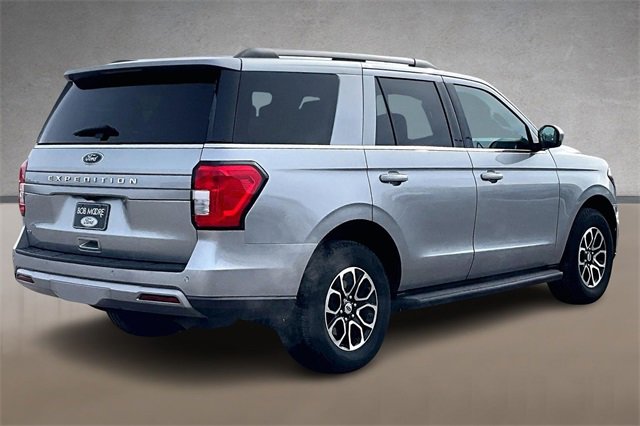 Certified 2024 Ford Expedition XLT image 2