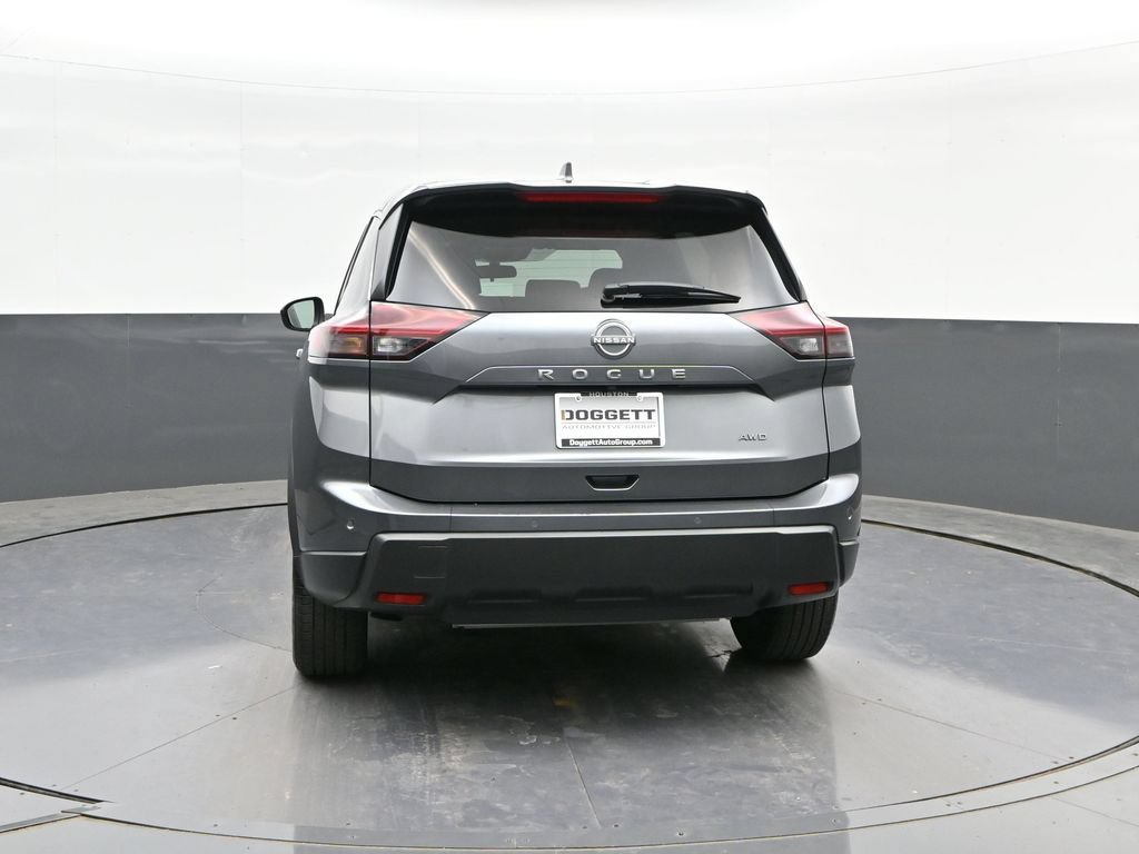 Used 2025 Nissan Rogue SV AWD/4WD image 8