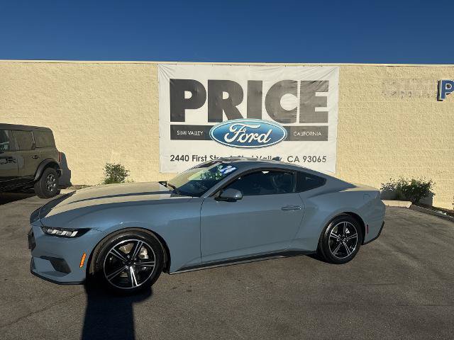 Certified 2024 Ford Mustang Coupe RWD image 2