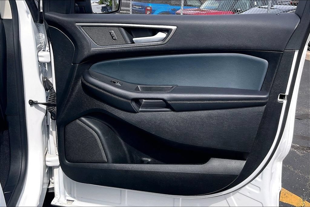 Certified 2023 Ford Edge SEL w/ Sport Appearance Package AWD/4WD image 23