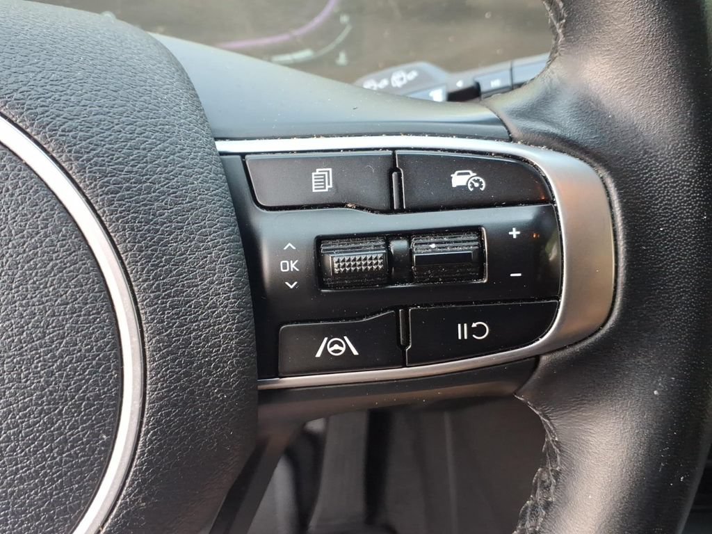 Used 2025 Kia Sportage X-Line AWD/4WD image 21