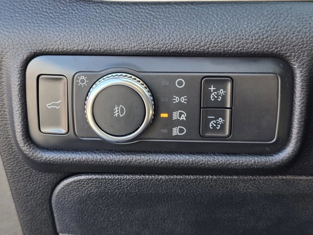 Certified 2022 Ford Explorer XLT w/ Equipment Group 202A image 20