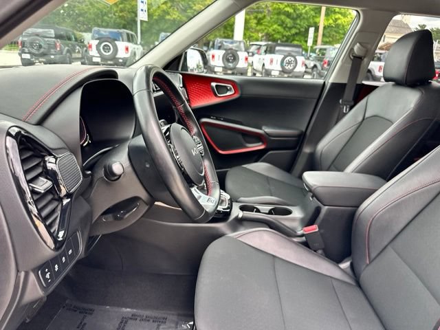 Used 2023 Kia Soul GT-Line FWD image 30
