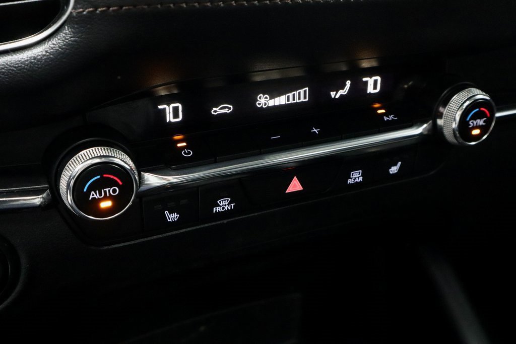 Used 2022 MAZDA MAZDA3 s image 32